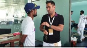 Shahbaz Nadeem and MS Dhoni