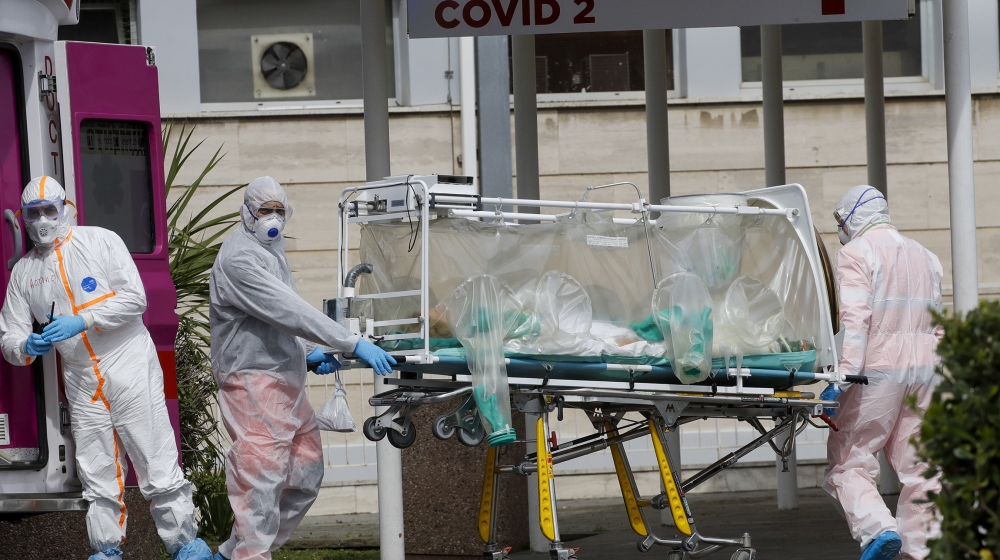 Coronavirus World News: Death toll in Italy crosses 20 thousand, but infection rate slows