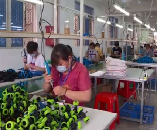 VIDEO: Toys started making again in China, entry into overseas market is closed due to virus