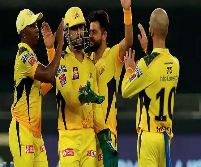 In the last over, CSK's team needed 13 runs in 6 balls to win, and Dhoni made the match to his side by making 18 runs in just 6 balls with the help of 3 fours and a six and won the match by 4 wickets.